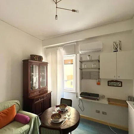 Naos - Al Teatro Greco Guest house